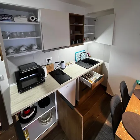 Apartment Myna In Kraljevi Cardaci Kopaonik