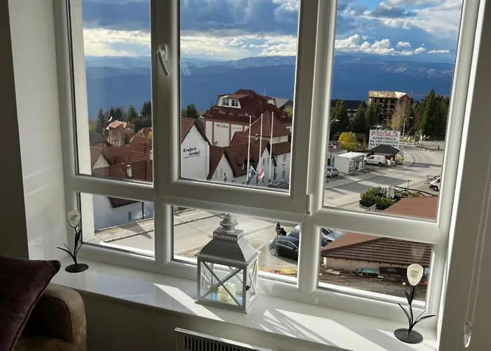 Myna In Kraljevi Cardaci